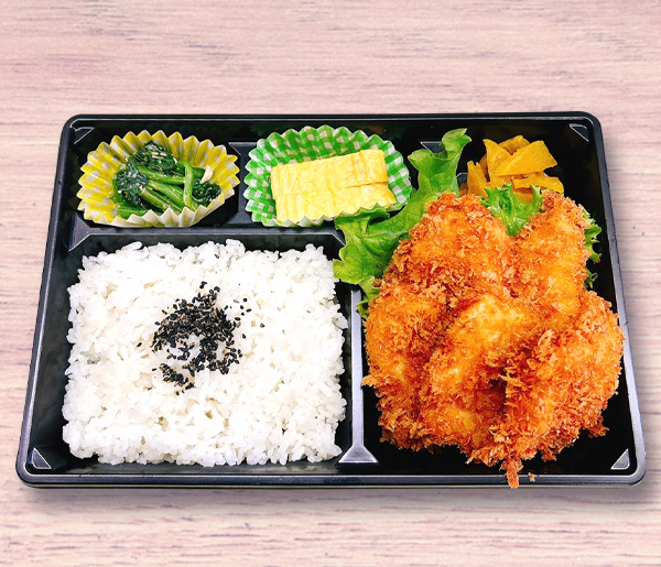 山盛りヒレカツ弁当